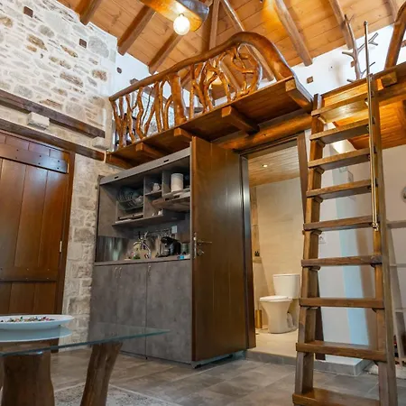 Apartment μountain Whispers Mouresi