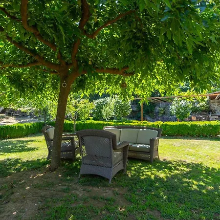 μountain Whispers Apartment *