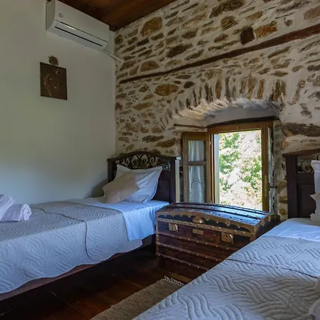 μountain Whispers Mouresi