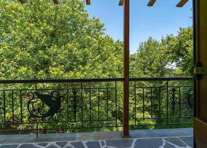 μountain Whispers 公寓 *