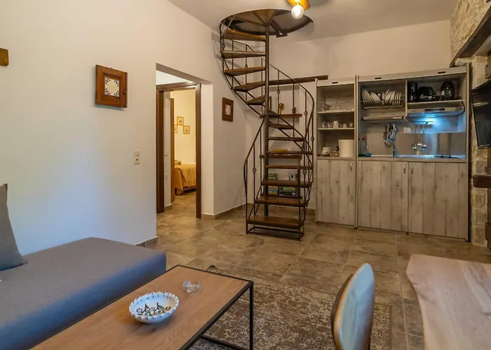 μountain Whispers Mourésion