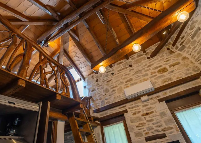 μountain Whispers Mourésion