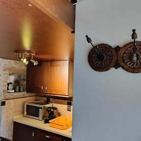 μountain Whispers Apartment Mouresi