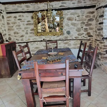 μountain Whispers Apartment Mouresi