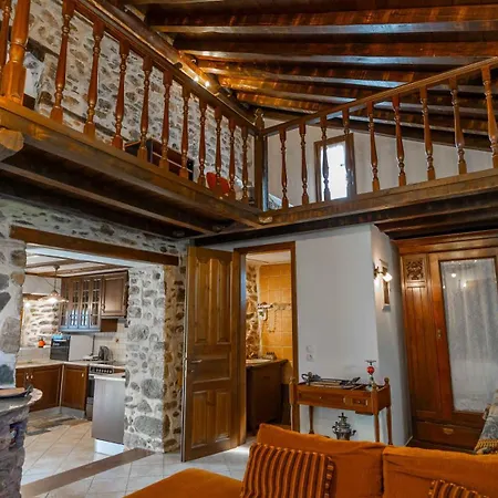 アパート μountain Whispers Mourésion