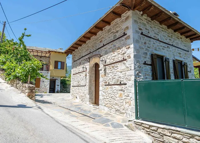 μountain Whispers Apartment Mouresi