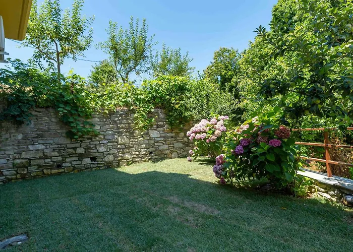 μountain Whispers Mouresi