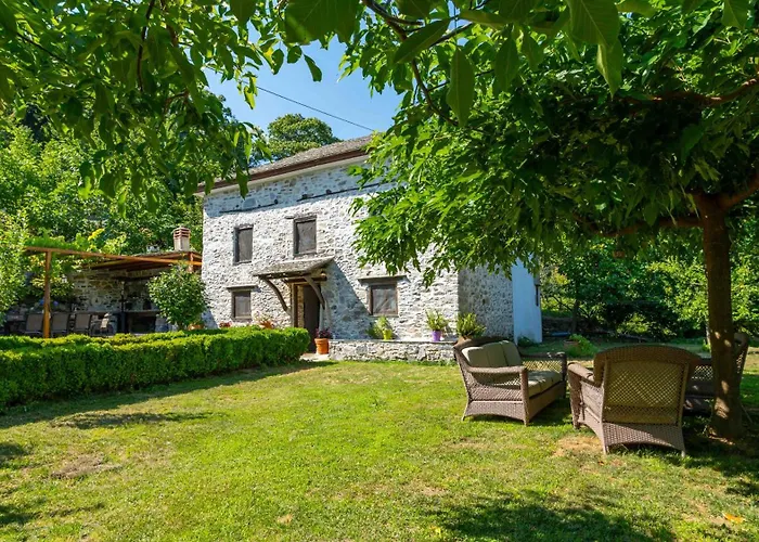 公寓 μountain Whispers Mourésion